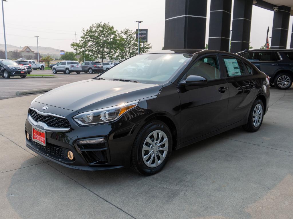 New 2021 Kia Forte LXS FWD 4 Door Sedan